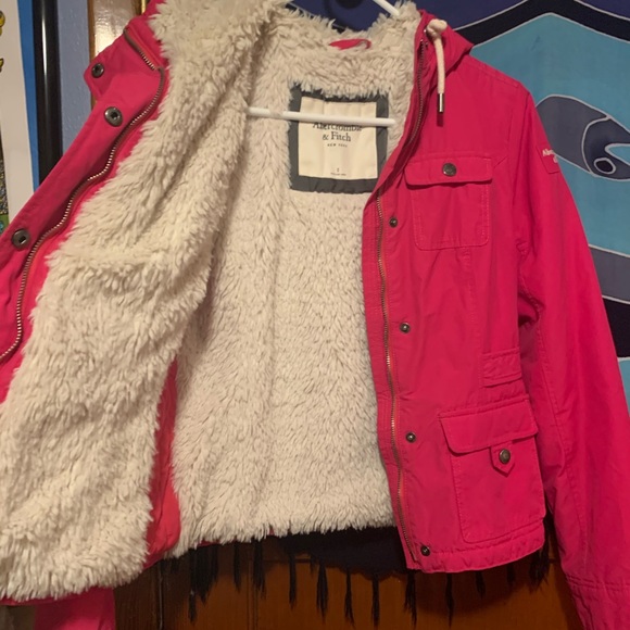 ⭐️Abercrombie and Fitch jacket - Picture 3 of 8